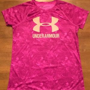 Girls YXL Under Armour Heat-gear tee